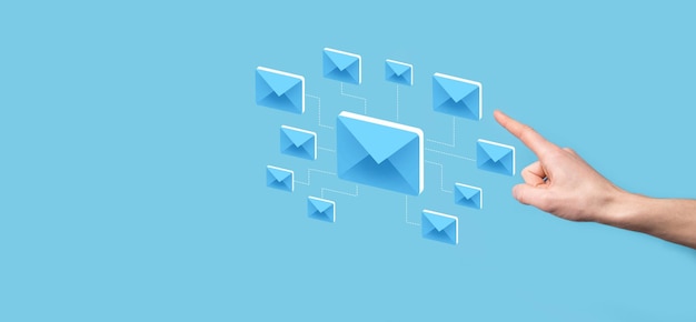 Conceito de e-mail marketing e newsletterEntre em contato conosco por e-mail de newsletter e proteja suas informações pessoais de spam conceito de e-mailEsquema de vendas diretas no negócio Lista de clientes para envio por e-mail