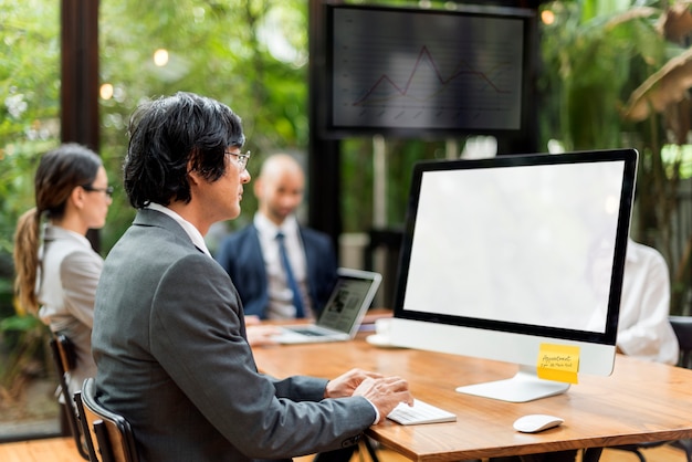 Conceito de empreendedor de empresa de comunicação de negócios