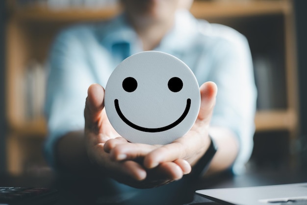 Conceito de feedback do cliente Avaliação de emoções para a máxima classificação de satisfação Aumente seus projetos visuais com trabalho de alta qualidade que capte os conceitos do cliente e atenda a uma ampla gama de públicos