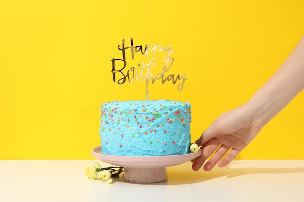 Conceito de feliz aniversário bolo de feliz aniversário