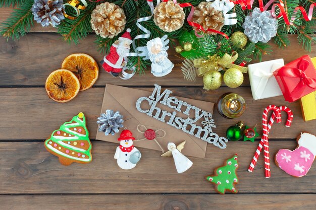 Conceito de Feliz Natal com presentes e decorações de Natal