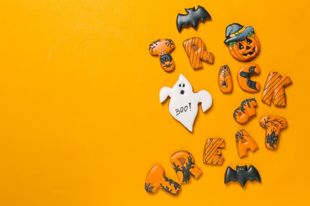 Conceito de halloween com biscoitos