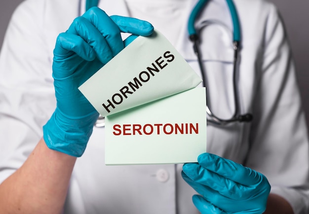 Conceito de hormônio serotonina Pesquisa médica de felicidade