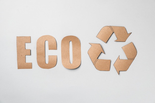 Conceito de reciclagem de papel, consumismo ecológico