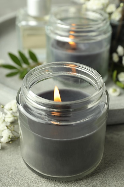 Conceito de relaxamento com velas de aroma de perto