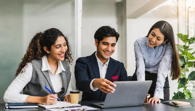 conceito de trabalho em equipa pessoas que trabalham juntas como uma equipa