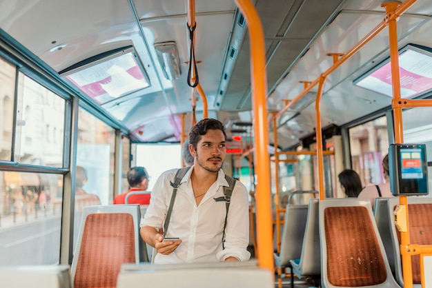 Conceito de transporte público urbano