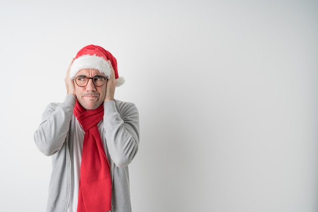 Conceitos de Natal - jovem gesticulando