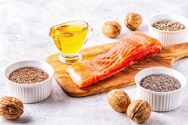 Concepto de alimentación saludable Fuentes de omega 3