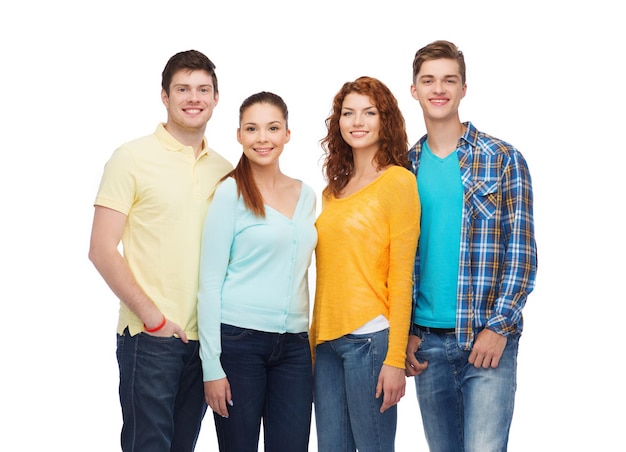 Foto concepto de amistad, juventud y gente - grupo de adolescentes sonrientes