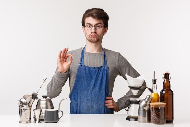 Concepto de barista, trabajador de café y barman.