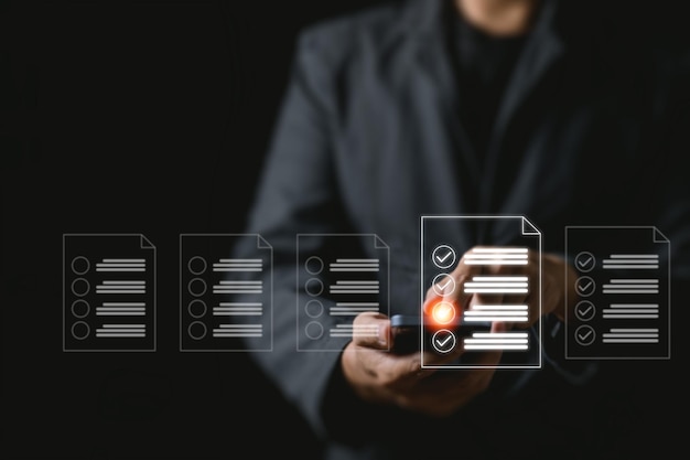 Concepto de una base de datos en línea y un sistema de gestión de documentos Para gestionar los archivos de forma eficaz Lista de comprobación por teléfono inteligente