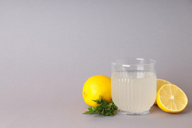 Concepto de bebida sabrosa Limoncello espacio para texto