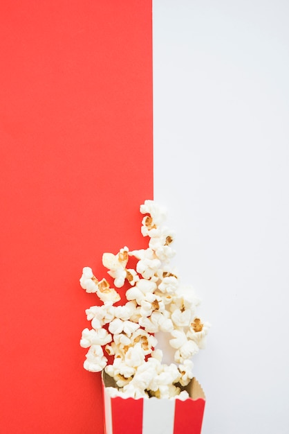 Foto concepto de cine con fondo de palomitas