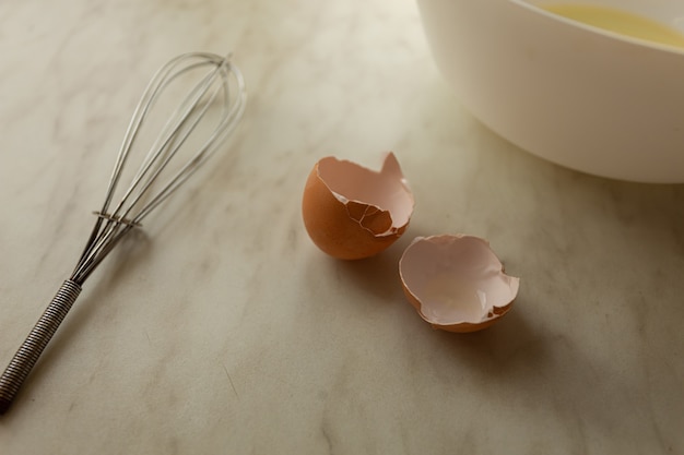 Concepto de cocina de desayuno saludable en la mesa de la cocina ligera