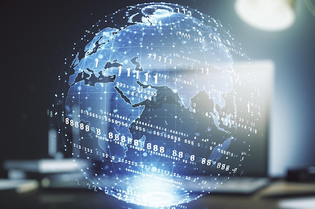 Concepto de codificación creativa abstracta con mapa mundial sobre fondo de portátil moderno Multiexposición