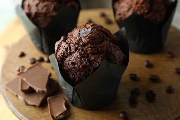 Foto concepto de comida deliciosa con muffins de chocolate, de cerca.