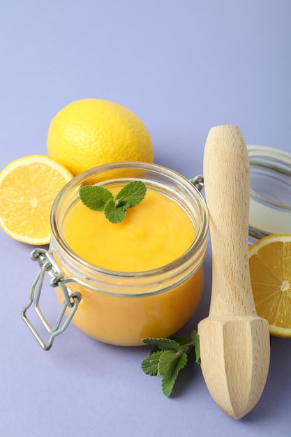 Concepto de comida sabrosa con crema de limón