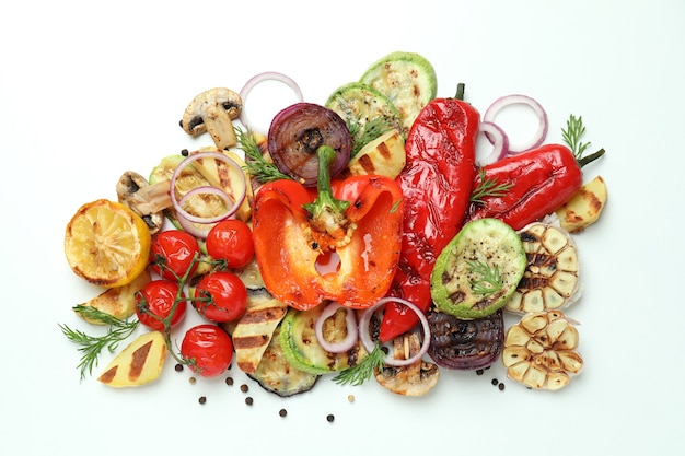 Concepto de comida sabrosa con verduras asadas, vista superior