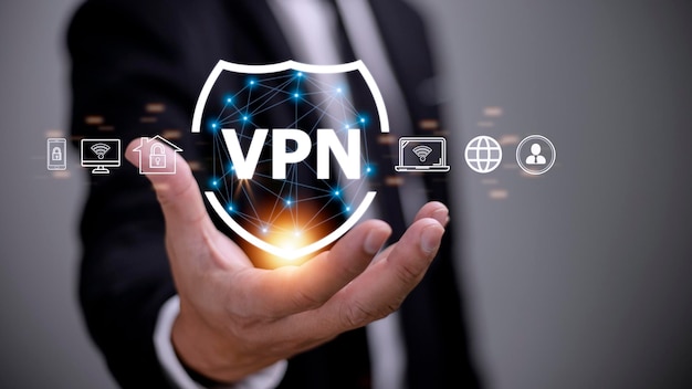 concepto de conexión VPN segura Persona que utiliza la tecnología de red privada virtual para crear un túnel cifrado a un servidor remoto en Internet para proteger la privacidad de los datos o eludir la censura