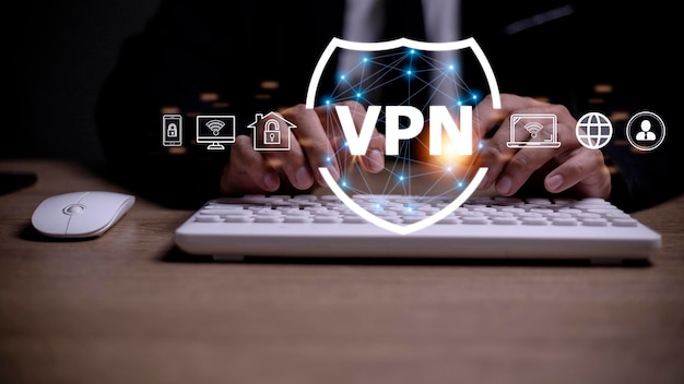 concepto de conexión VPN segura Persona que utiliza la tecnología de red privada virtual para crear un túnel cifrado a un servidor remoto en Internet para proteger la privacidad de los datos o eludir la censura