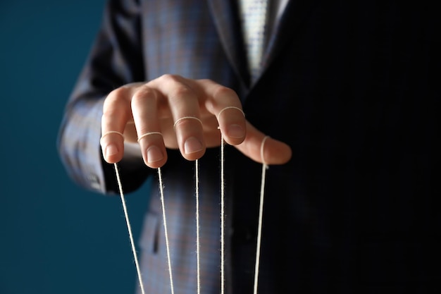 Concepto de control y concepto de gestión de la dictadura.