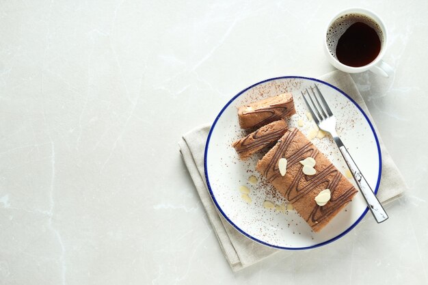 Concepto de delicioso rollo de pastel de comida dulce