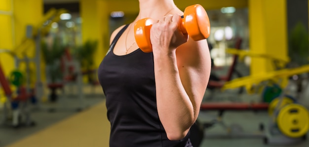 Foto concepto de deporte, fitness, entrenamiento y estilo de vida.