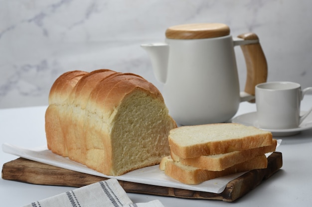 concepto de desayuno de pan blanco y café