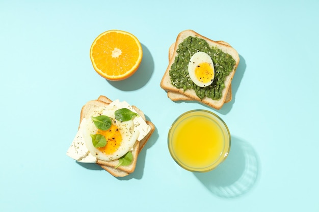 Concepto de desayuno sabroso con vista superior de comida deliciosa