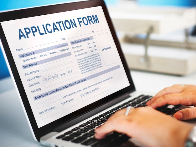 Concepto de empleo de información de formulario de solicitud