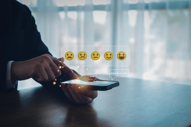 El concepto de encuesta de retroalimentación de satisfacción del cliente El usuario califica el servicio como una excelente experiencia El cliente evalúa la calidad del servicio La reputación del negocio