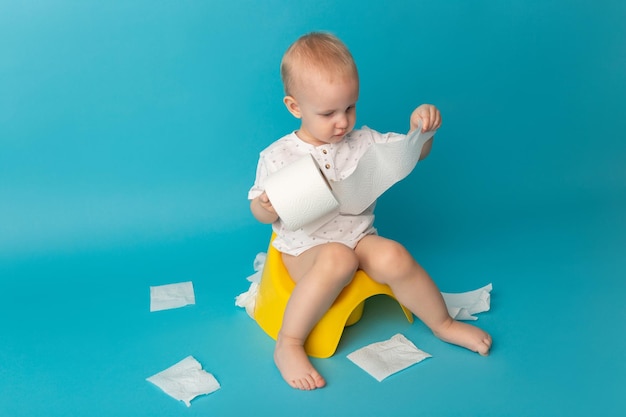 Concepto para enseñar a un niño a ir al baño e higiene infantil