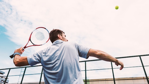 Foto concepto de estilo de vida de tenis palyer entrenamiento partido juego