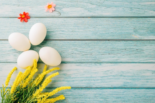 Concepto de feliz día de Pascua