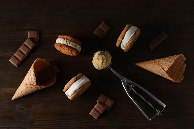 Concepto de galletas dulces con vista superior de helado