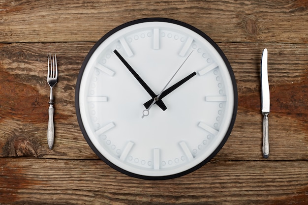 Concepto de la hora del almuerzo.