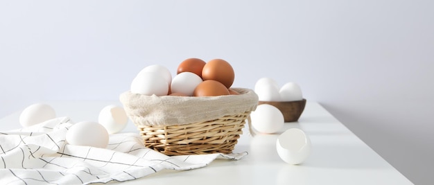 Concepto de huevos de productos agrícolas frescos y naturales espacio para texto
