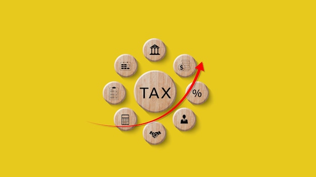 El concepto de impuesto El impuesto sobre la renta sobre el ahorro de cubos de madera representa el concepto de preparación de declaraciones de impuestos y gestión financiera Planificación de impuestos Finanzas Dinero Inversiones Fondos de financiación