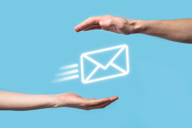 Concepto de marketing por correo electrónico y boletín de noticiasContáctenos por correo electrónico de boletín de noticias y proteja su información personal del concepto de correo no deseadoEsquema de ventas directas en el negocio Lista de clientes para enviar por correo