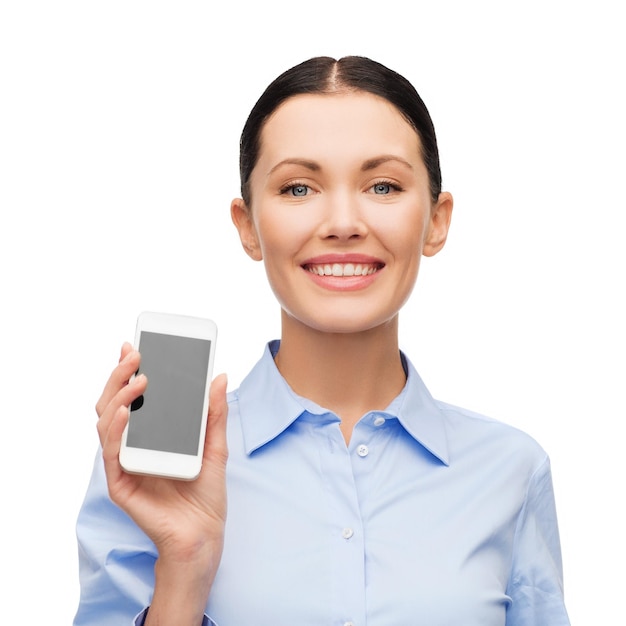 concepto de negocios, tecnología, internet y educación - joven y amable mujer de negocios sonriente con pantalla en blanco de smartphone