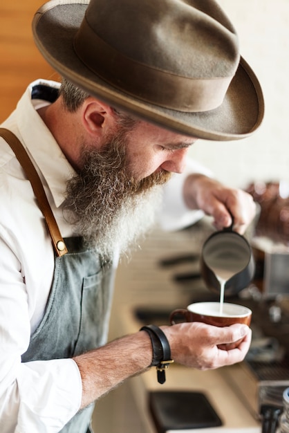 Foto concepto de orden de trabajo barista prepare coffee