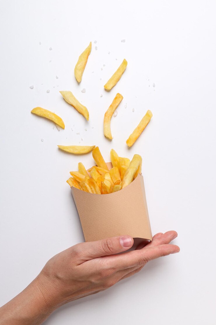Concepto de papa frita de comida chatarra y rápida