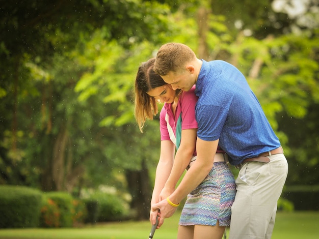 Concepto de pareja de golf