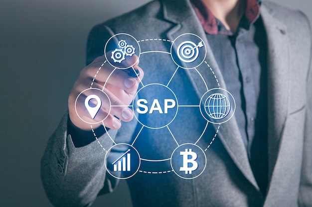 Concepto de red y tecnología empresarial de Internet Concepto de automatización de software del sistema SAP en el centro de datos de pantalla virtual