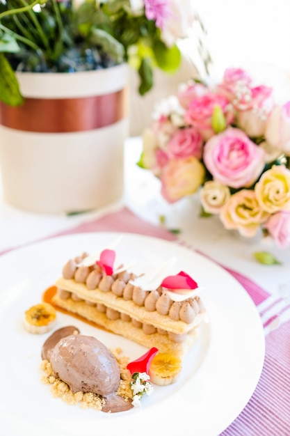 Foto concepto de restaurante de postre delicioso helado. arte de la cocina. fotografía de comida.