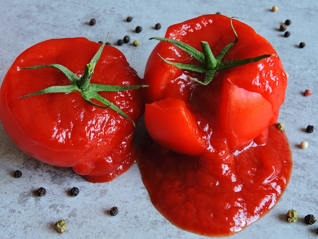 Concepto de salsa de tomate.