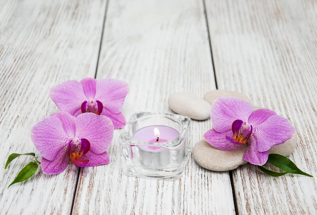 Concepto de spa con orquídeas