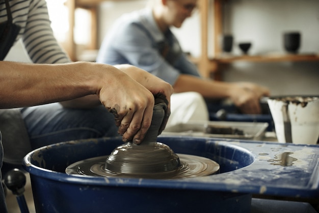 Concepto del taller de la habilidad de la cerámica del artista del artesano