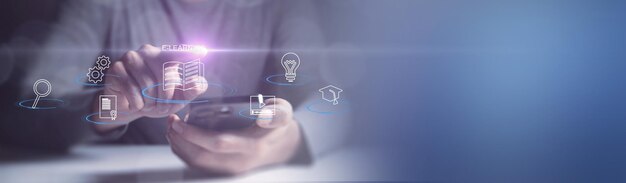Concepto de tecnología de aprendizaje electrónico Webinar de educación en línea Cursos en línea Inteligencia artificial y aprendizaje automático